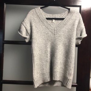 J crew short sleeved, v-neck knitted sweater